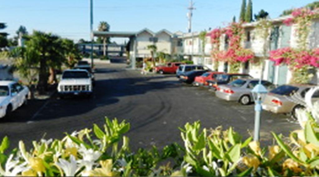 Antioch Executive Inn Exterior foto