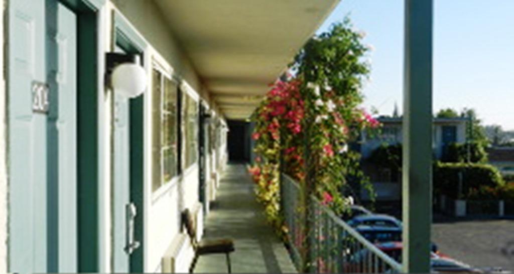 Antioch Executive Inn Exterior foto